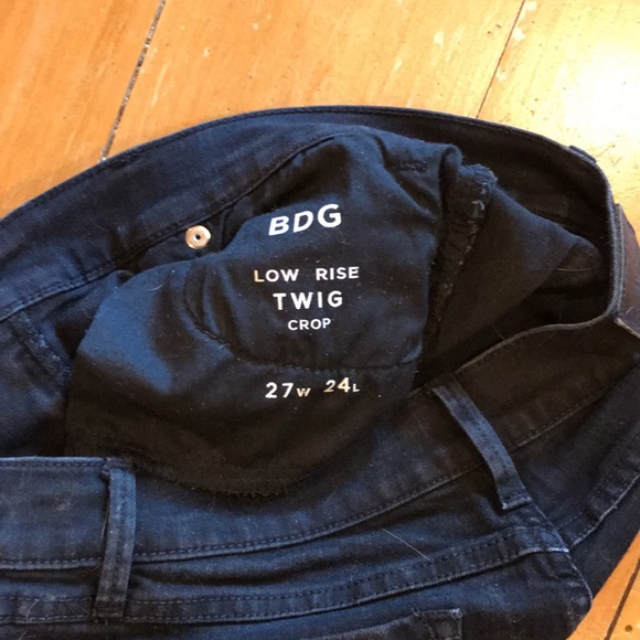 BDG low rise twig crop jeans - Picture 2 of 3